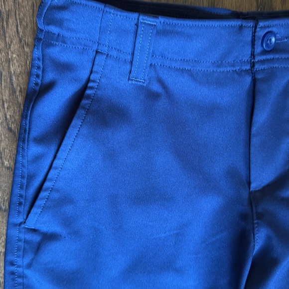 Under Armour Navy shorts, size small - Picture 2 of 6